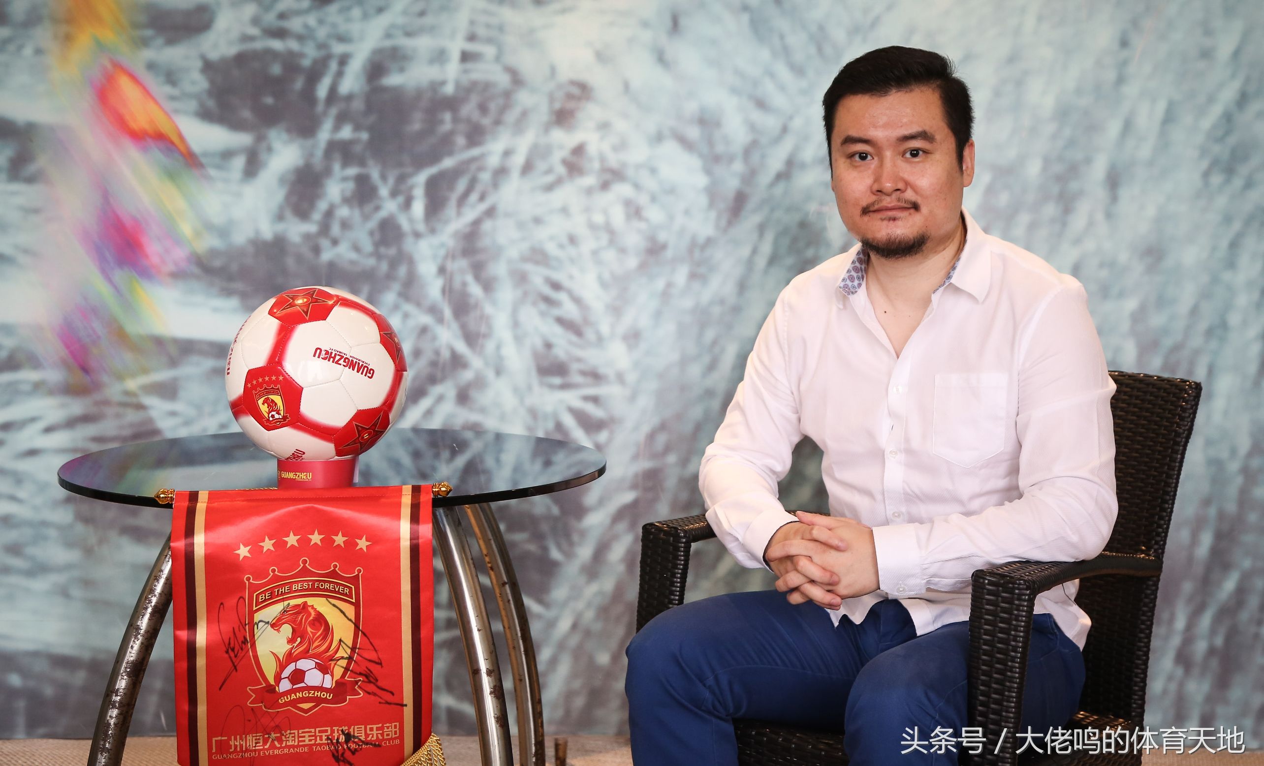 中国足球解说贺炜莫泊桑,中国足球解说员贺炜迈阿密