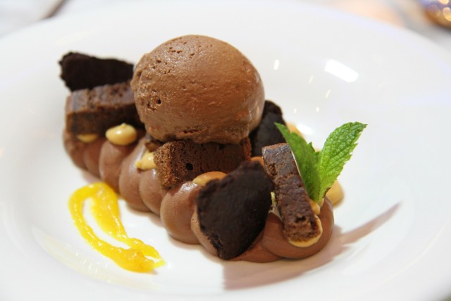 嫲嫲叹世界之浦尽澳门蚝门夜宴、健康轻食扶墙半自助餐