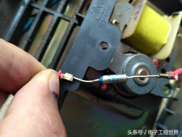 电暖风机拆解视频教程,500瓦以下的暖风机拆解