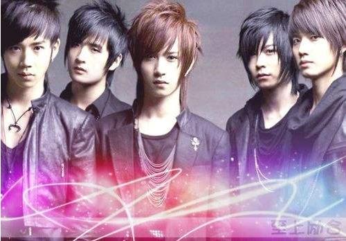 曾经当红偶像组合成员,曾红极一时偶像组合