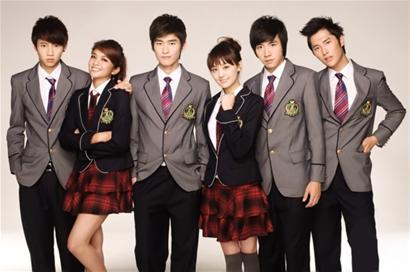 陈都灵演过什么校园剧,周冬雨女明星穿衣曝光瞬间