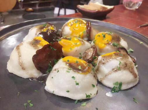 丽江旅行消费怎么样啊,丽江带一家人旅游花费