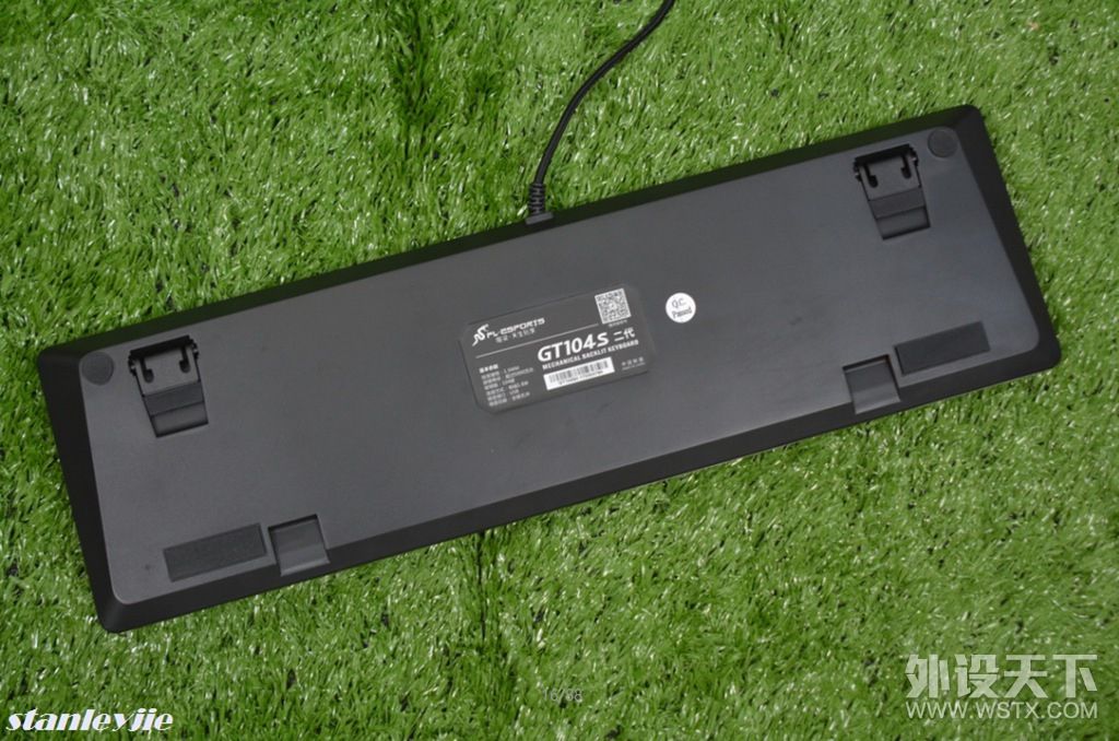 腹灵光轴机械键盘怎么样,红轴104机械键盘测评