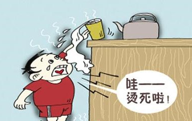 发生意外烫伤后的急救步骤,儿童被水烫伤急救处理办法