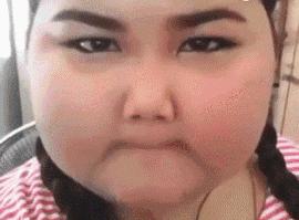 总有一瞬间感觉眼前的事发生过,总感觉要发生什么大事