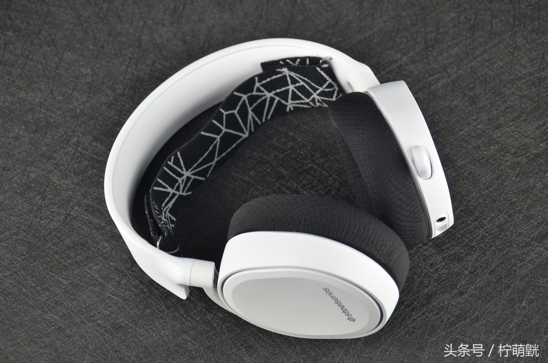 赛睿arctisprime耳机测评,赛睿arctis寒冰5头戴式有线耳机