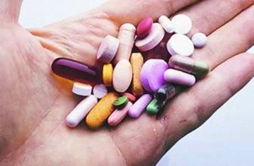 老年人牙龈肿了怎么快速消除,老人牙龈肿痛脸肿是怎么回事