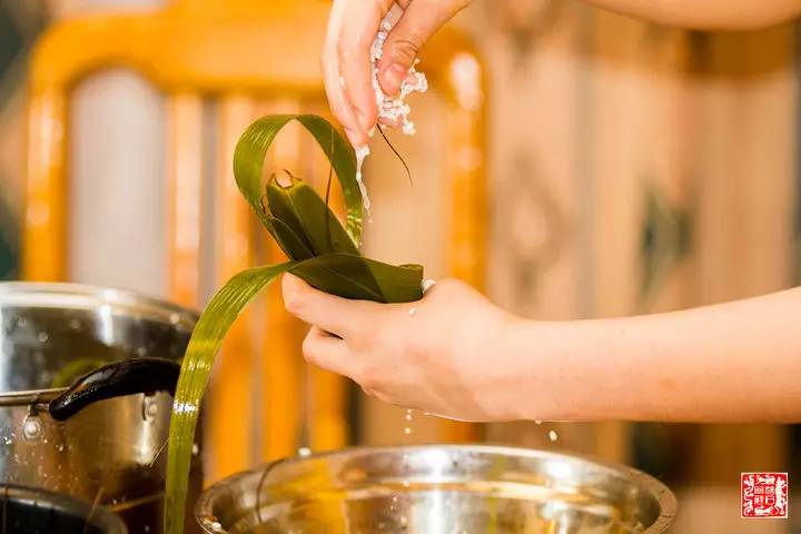 去旅游贵州必吃的地方,贵州少数民族传统节日