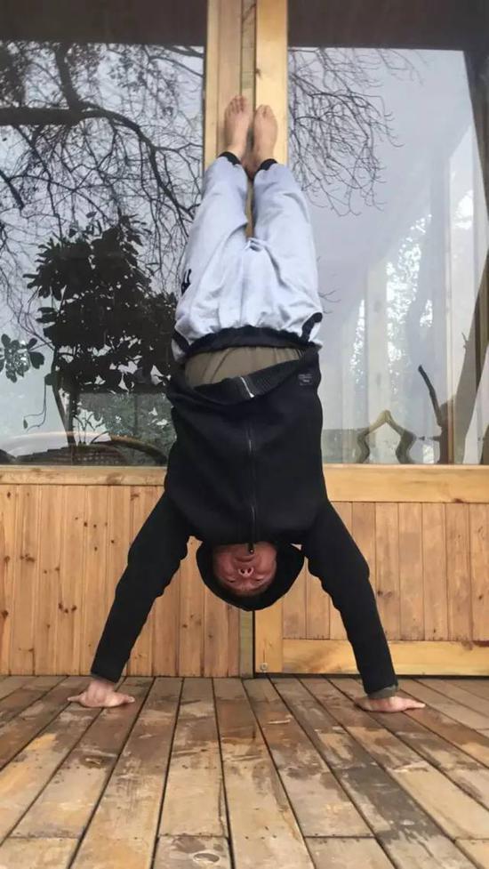 倒立运动能治什么病,倒立可以治疗神经衰弱吗