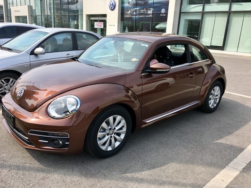 新到17年大众甲壳虫,14年大众甲壳虫白色驾驶感受