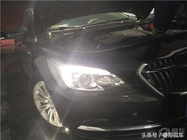 14年别克君越氙气灯怎么换成led灯,原车卤素蜡烛灯升级高亮卤素灯泡