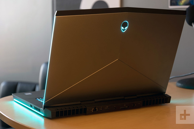 外星人15r3对比17r4有什么区别,17款外星人15r3值得买吗