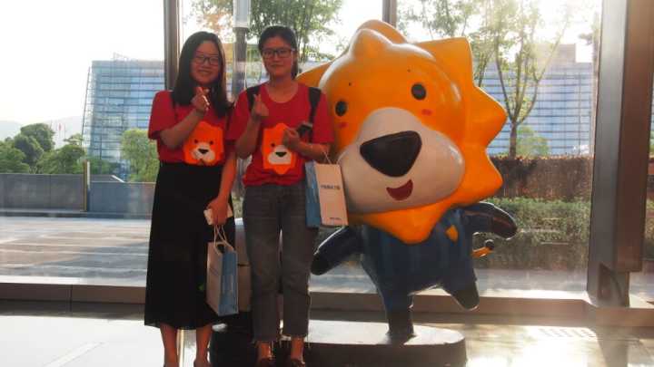 鑻忓畞鎬婚儴澶фゼ,闇囨捈鐩村嚮