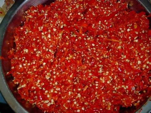 倒拔蚕豆的野趣，为了家里那一罐可以吃满四季的四川豆瓣酱