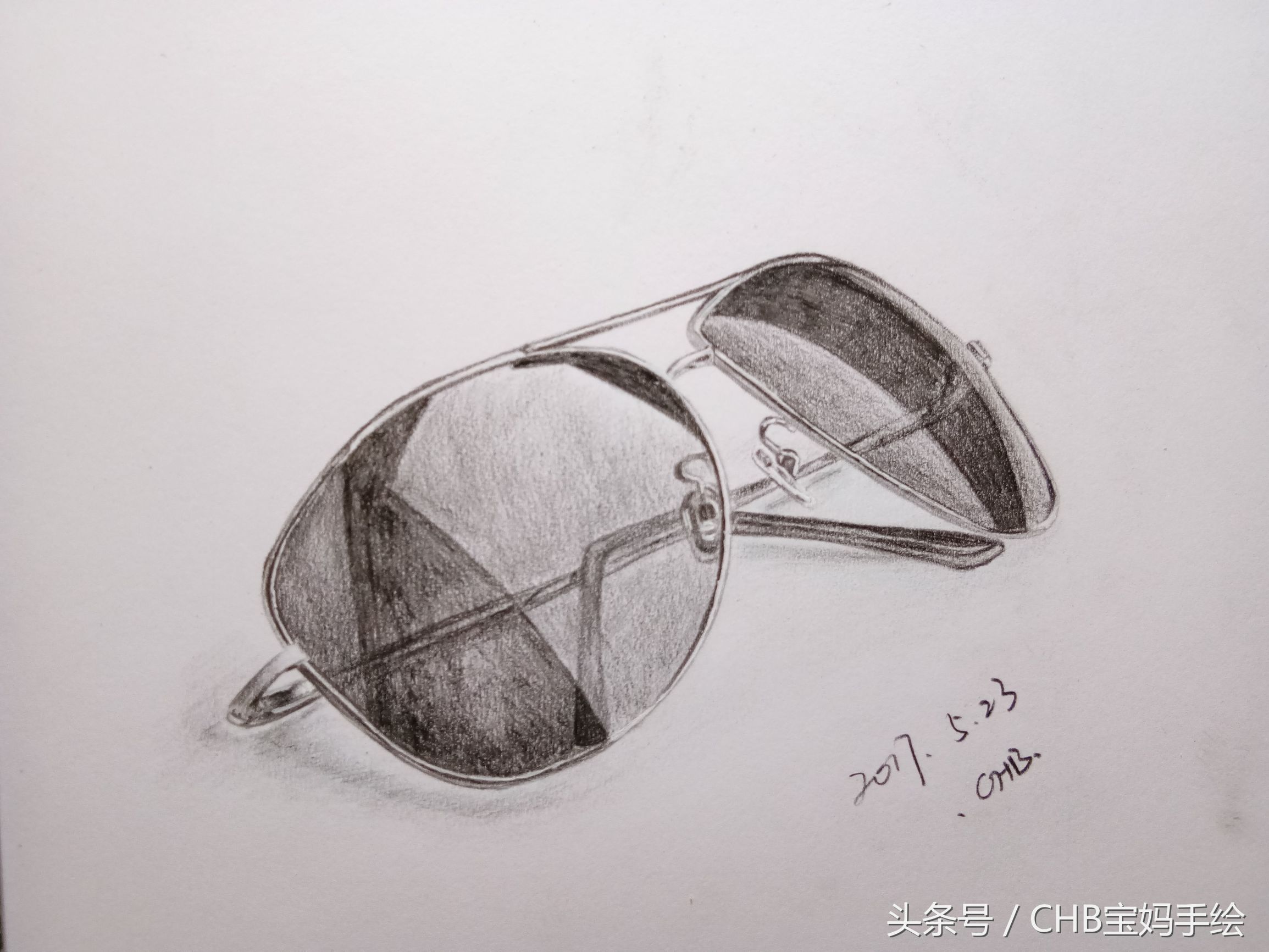 彩铅怎么画眼睛又简单又漂亮,彩铅上色眼镜