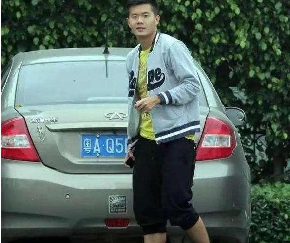 中国男足武磊座驾,中国男足队长武磊