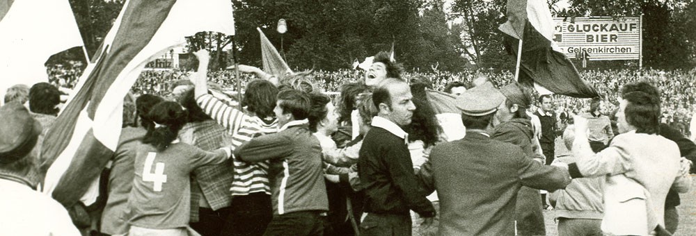 梦之队历史最黑暗的一天,11-12赛季的沙尔克04