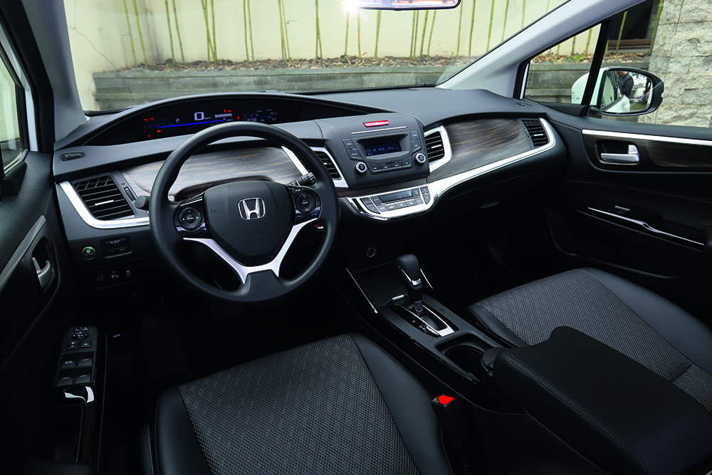 本田杰德试驾视频陈震,老司机试驾本田新杰德