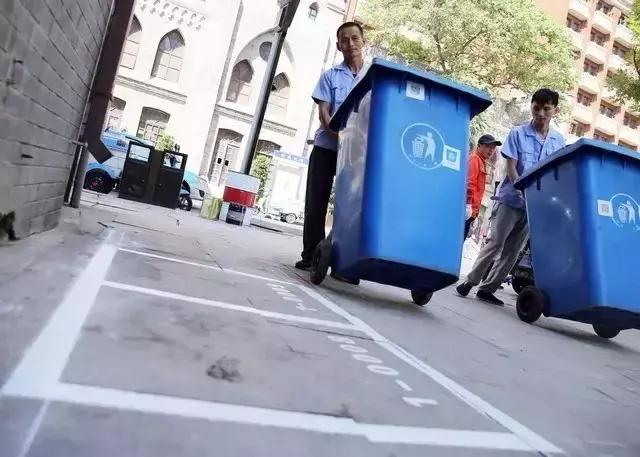 早读天津：厉害了！南开学子竟然用“乐高”搭了个故宫！