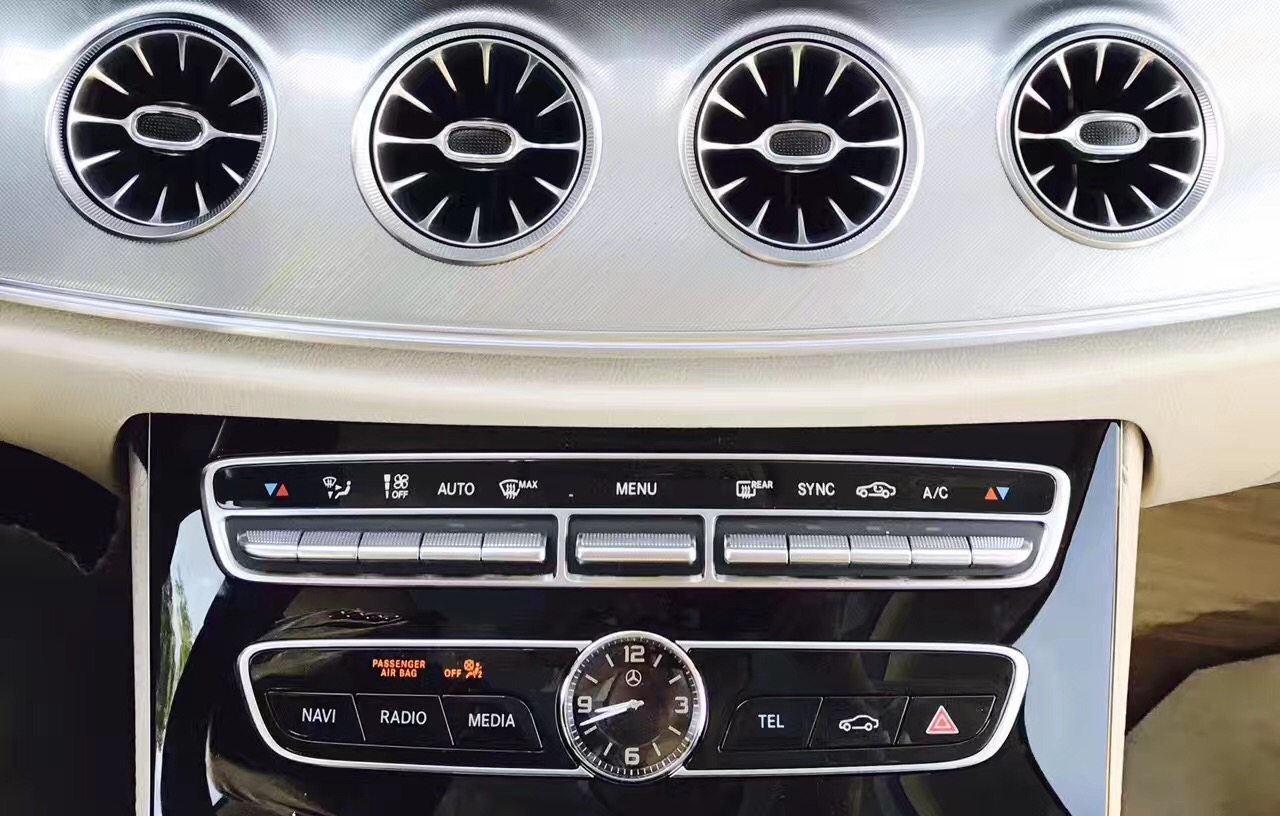 奔驰e200coupe和e300coupe有什么区别,奔驰e200coupe和e260coupe的区别