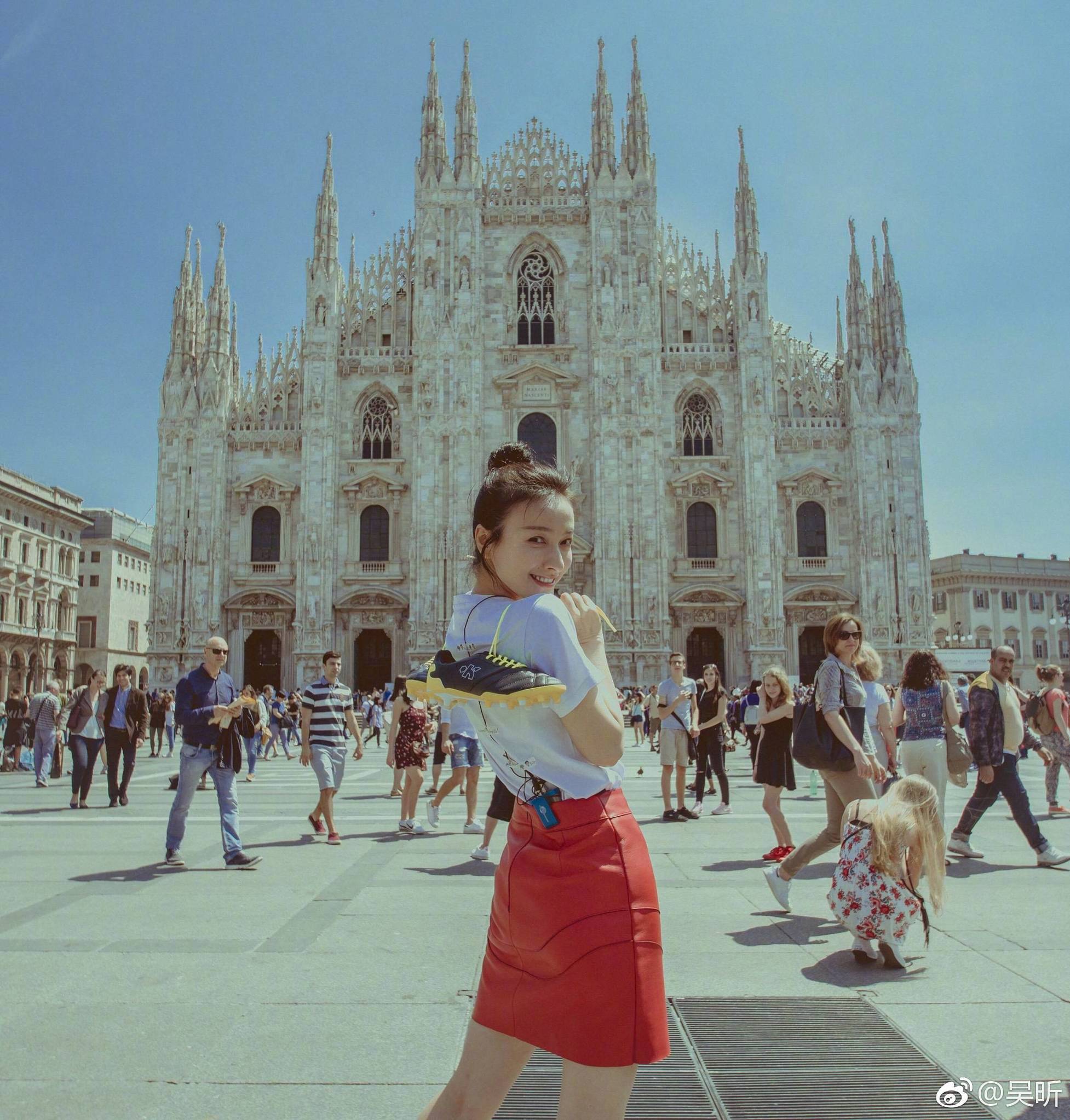 吴昕遇见足球城,遇见足球吴昕郑恺视频