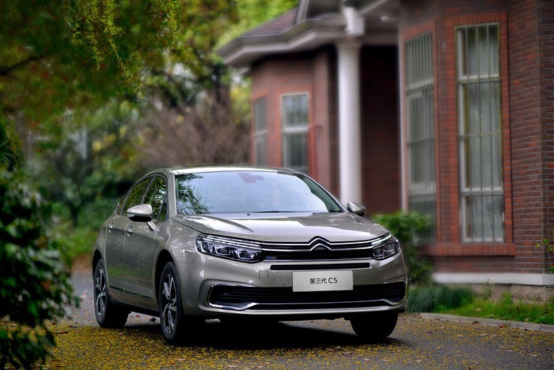 全新雪铁龙凡尔赛c5x试驾视频,雪铁龙suv天逸c5试驾视频