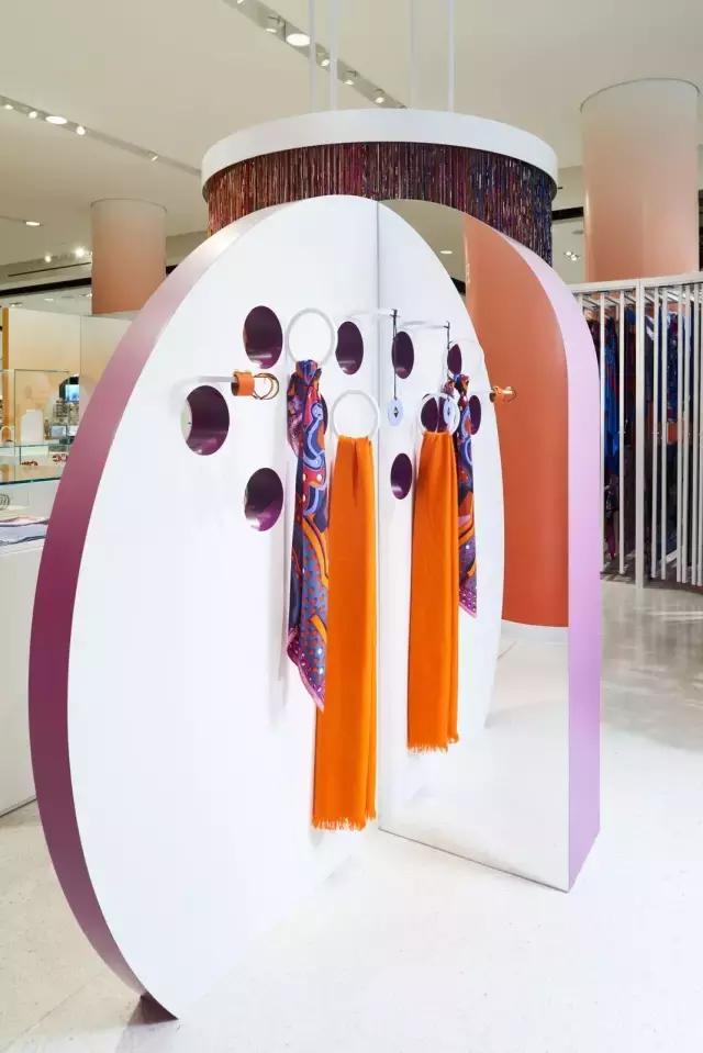 通透的游乐园-Hermès爱马仕丝巾西雅图精品店