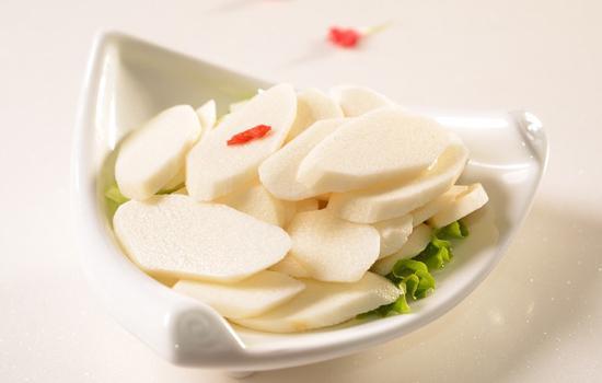 脸上水肿喝什么茶比较好,脸上浮肿吃什么能去掉水肿呢