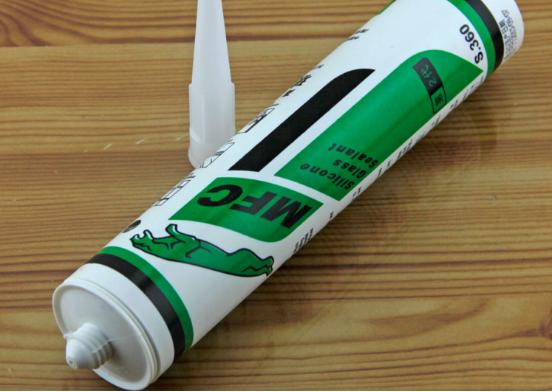 去除玻璃胶有什么办法,用什么去除玻璃胶最好