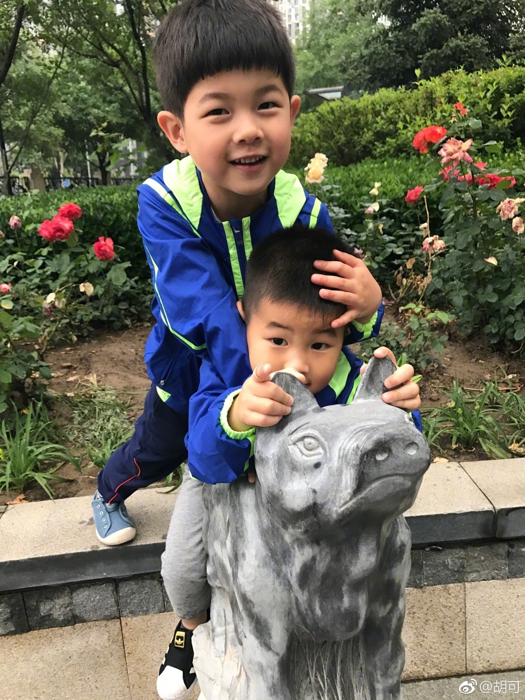 王诗龄晒奢侈品被吐槽,王诗龄奢侈