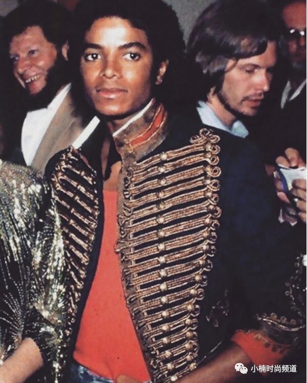 蕾哈娜超级中场秀,侃爷和蕾哈娜