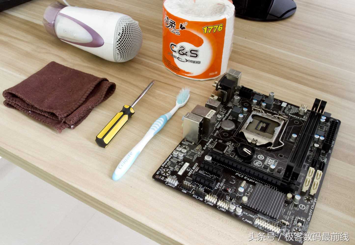 除尘强迫症，端午技嘉B85洗澡记