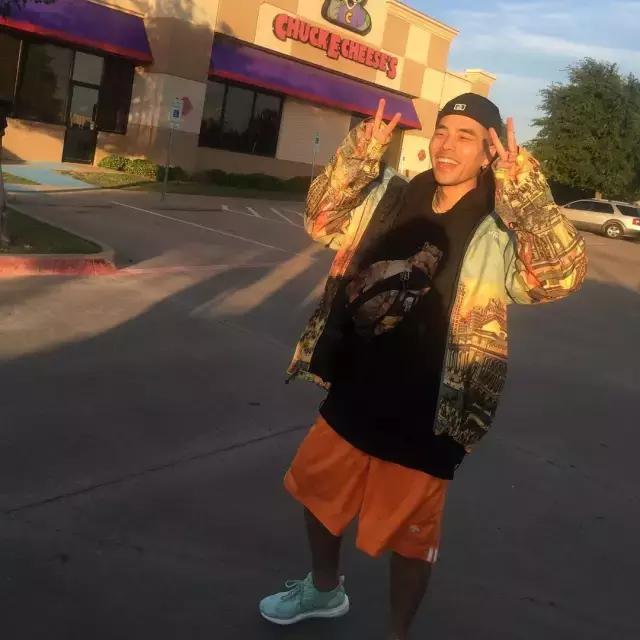 头条｜除了GD，他才是韩国嘻哈圈最会穿衣男人！