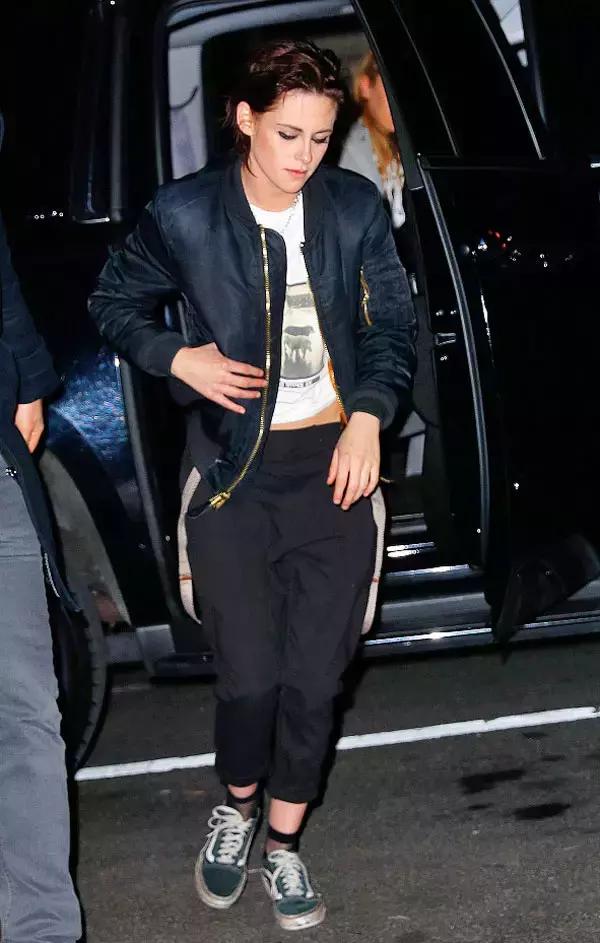 王炸同款鞋子,王炸溜冰鞋