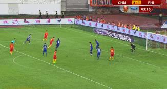 国足对阵威尔士邓涵文防守,邓涵文绝杀法国