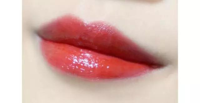 哪些口红最显白,阿玛尼什么颜色口红最好用显白