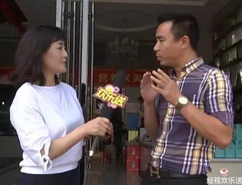 湖北潜江五七油焖大虾火爆场面,正宗潜江五七油焖大虾荆州店