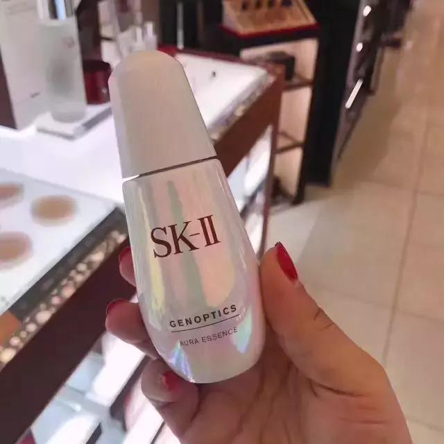 skii小灯泡美白精华75ml,skii小灯泡和大红瓶区别
