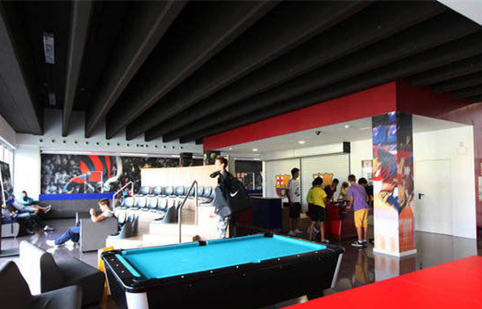 世纪青训,拉玛西亚是足坛最强的青训营吗