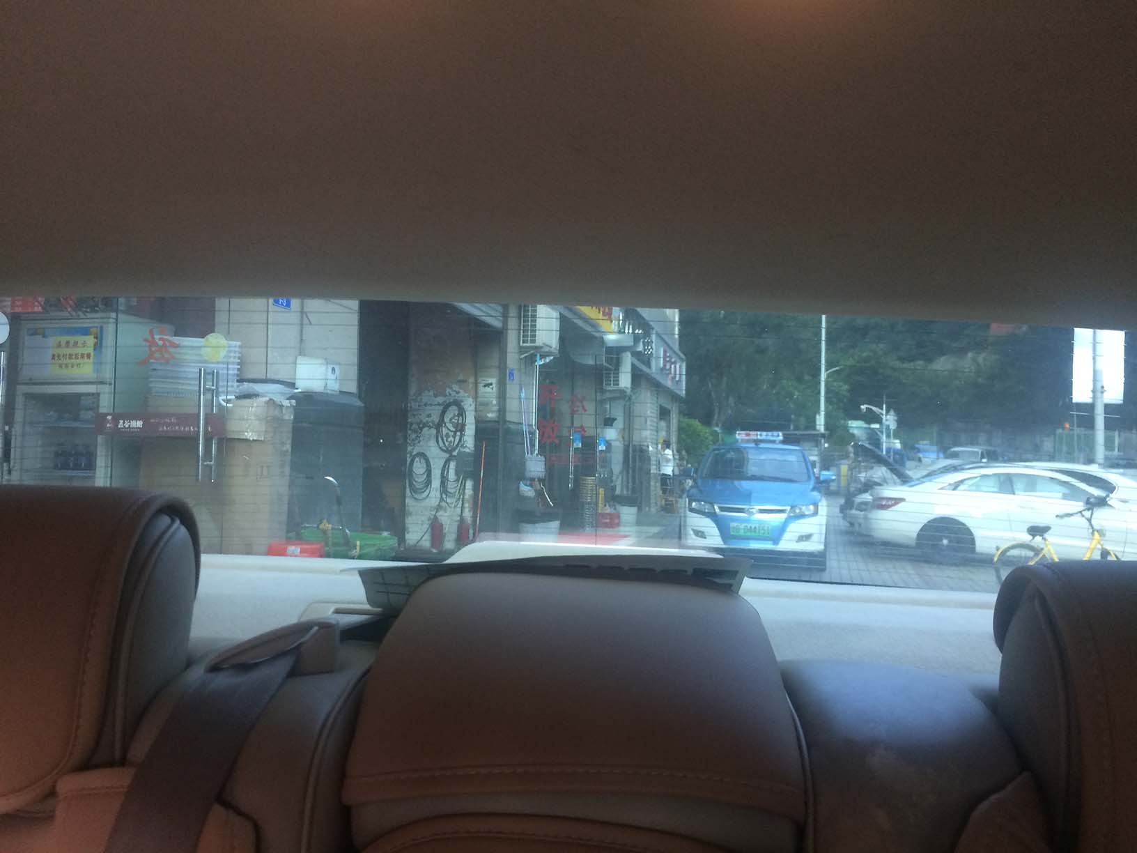 深圳壹捷汽车贴膜丰田皇冠龙膜作业案例分享