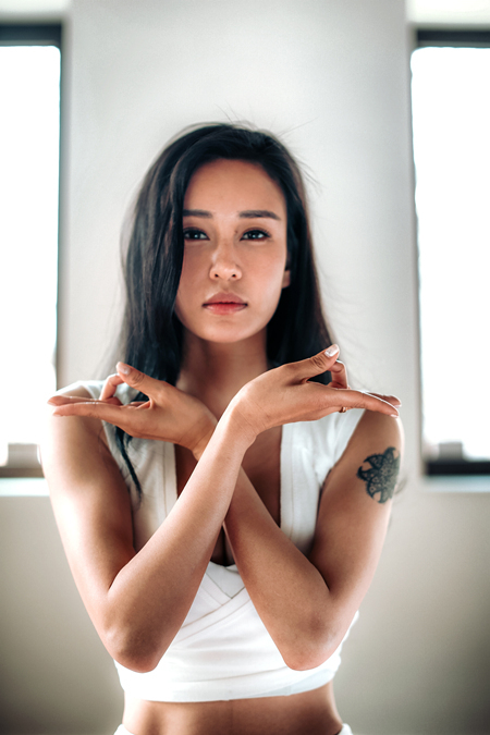 适合日常穿的瑜伽服款式,什么瑜伽服穿上舒服又好看