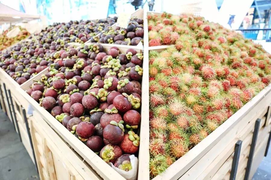 泰国吃榴莲自助餐视频,第一次吃泰国料理