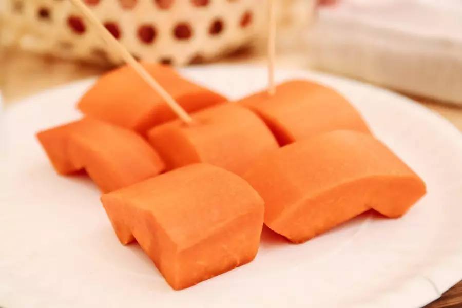 泰国吃榴莲自助餐视频,第一次吃泰国料理