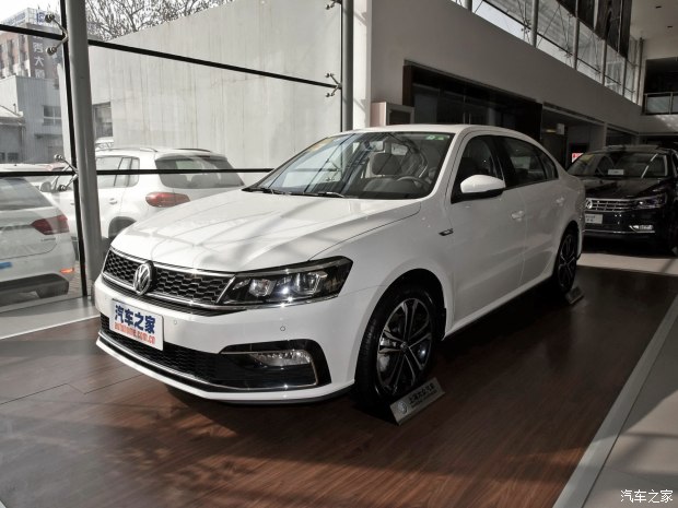 2017大众朗逸230tsi舒适版,大众朗逸2018款280tsidsg舒适版两厢