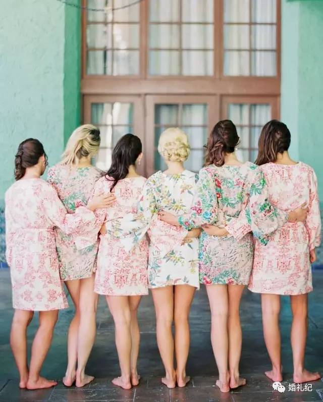 安以轩婚礼晨袍,安以轩陈荣炼婚礼晨袍