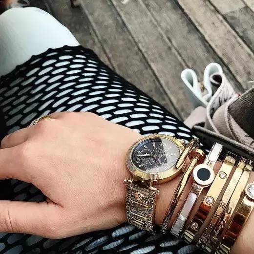 欢乐颂炫富片段,欢乐颂奢侈生活