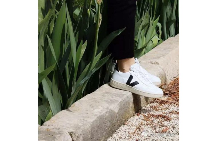 个性时尚小白鞋夏季,新款简约潮牌小白鞋