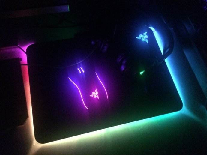 雷蛇入门键盘怎么选择,雷蛇键盘和樱桃键盘哪个好