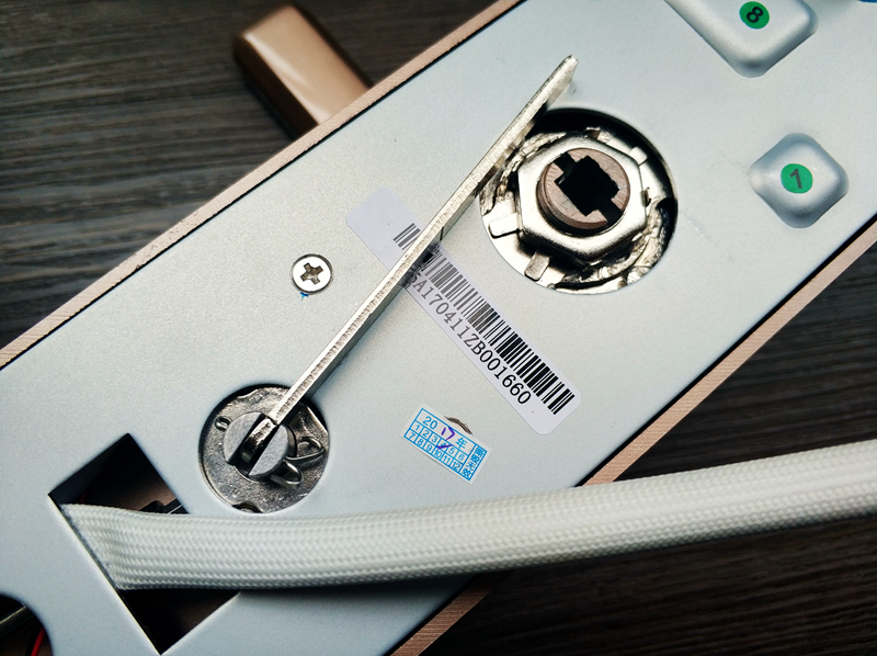 出门忘带钥匙烦恼更换指纹锁,怎样克服出门忘锁门忘关灯