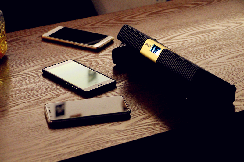 坚果睿途r8投影仪怎么用,坚果投影仪睿途r8死机